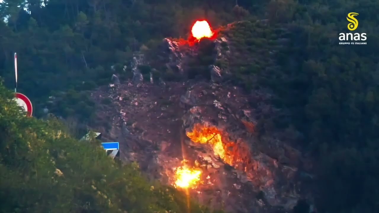 Lavori sulla Senese: il video spettacolare dell’esplosione controllata. GUARDA