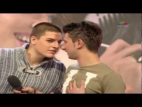 Denial Ahmetović - Viđaš li mi staru ljubav