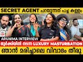 ഞാൻ സ്വകാര്യ ഭാഗം കാണിച്ച് വശീകരിക്ക