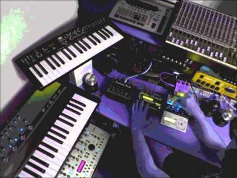 Live Jam #5 (DCM8, Rave-O-Lution 309, Volca Bass, Virus A, Fizmo)