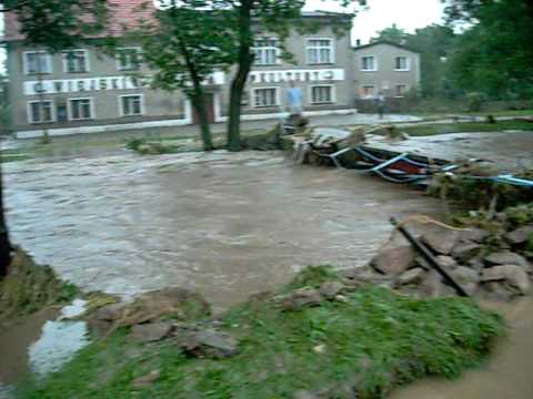 Skutki powodzi - Dziewiętlice 27.06.09