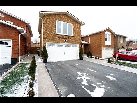 8 Kintyre Street, Brampton