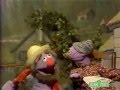 Classic Sesame Street There S A Hole In The Bucket
