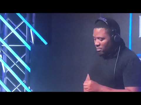 #Lockdownhouseparty:💃🏽Blanca Mazimela In the hizzooo 🔥We are Within