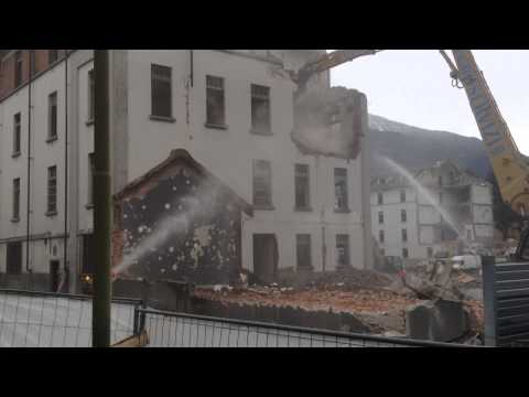 Caserma Testafochi, la demolizione della palazzina Zerboglio