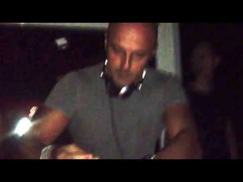 Maurizio Gubellini play Nari &amp; Milani vs Delayers - BOO (ID) @Flush Casa Sound