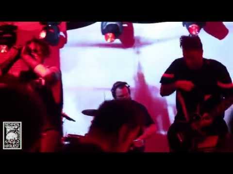 3 TEETH - PEARLS 2 SWINE [Live in Boston 7.19.2014]