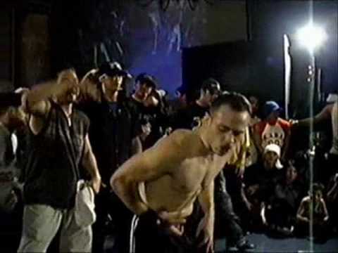 BOY (HAVIKORO) vs CRUMBS (STYLE ELEMENT) at Freestyle Session 7