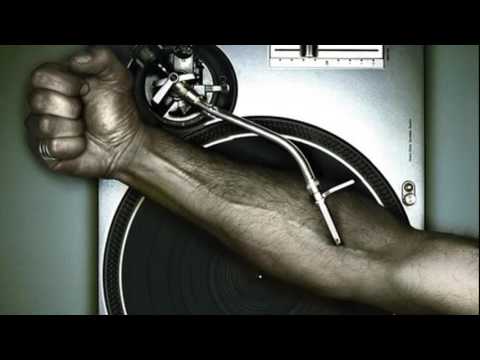 Hulik - Muziek als Heroïne (La Famiglia)