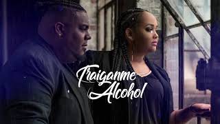 JFab & Paola Fabre - Traiganme Alcohol (Lyric Video)