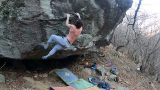 Video thumbnail of 3º Cane, 8a. Chironico