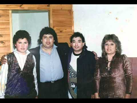 KARICIA NO SE PUEDE AMAR A DOS