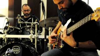 Video thumbnail for Eko Guitars VJB 200 Vintage - Demo by Matteo Marinelli by Eko Guitars Official Youtube Channel