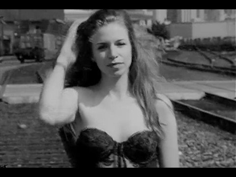 Alicia Dara - Black Muddy River
