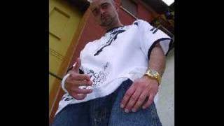 voglio morire in piedi-Bassi Maestro ft. Mondo Marcio