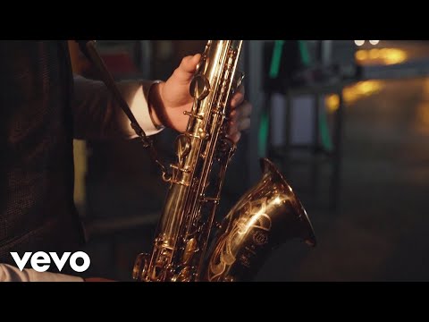 Vittorio Serranti - PRONTO A COMBATTERE (Official Music Video)