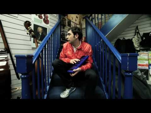 download lagu mp3 mp4 The Leadings, download lagu The Leadings gratis, unduh video klip The Leadings