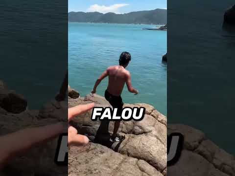 Pulei no Mar de Tubarões   Painzeiro   #shorts #painzeiro