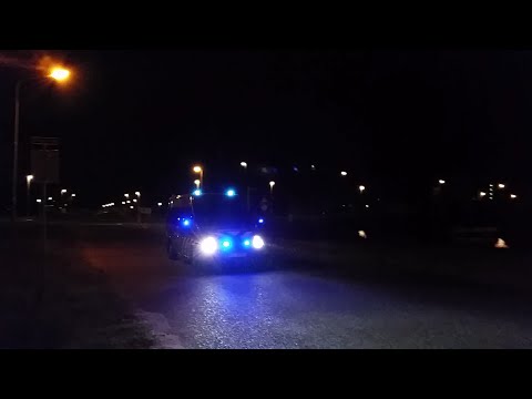 PRIO 1 AGS 0721, ROGS 0220, Onopvallende LFO, Politie en OVDG 13-814 naar de Donaulaan Purmerend