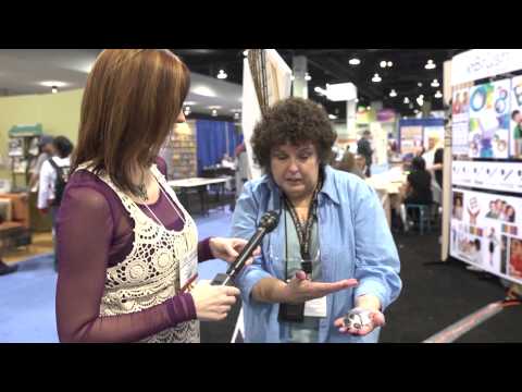 CHA2014 - See Artist, Slive, Use the Craftwell eBrush Airbrush