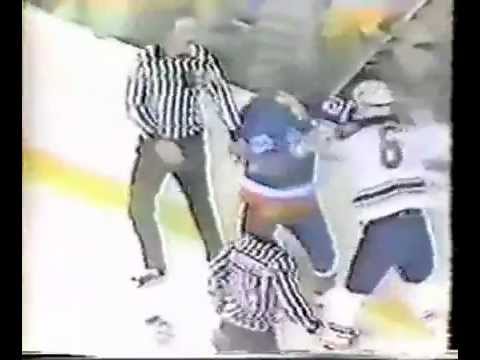 Hockeyfighters.cz  Bob Nystrom vs Jim Schonfeld.wmv