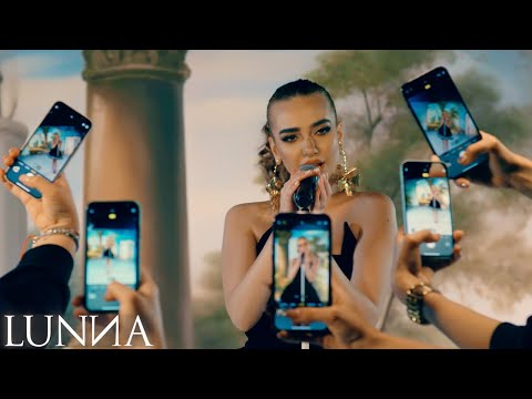 LUNNA 🌙Pun Banii Mei | Official Video |
