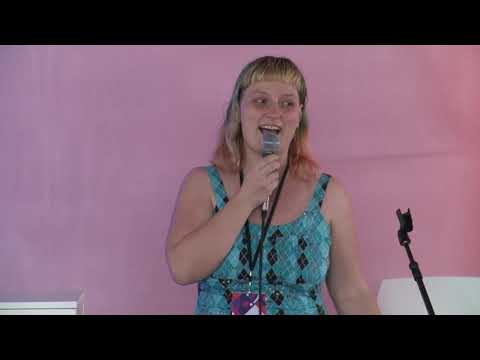 編寫代碼的女人 Francisca Schlesinger｜社區休息室｜JSConf EU 2019 (Women Who Code by Francisca Schlesinger | Community Lounge | JSConf EU 2019)