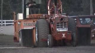 preview picture of video 'Honest Pride SW Ontario Super Farm Tractor Pull'