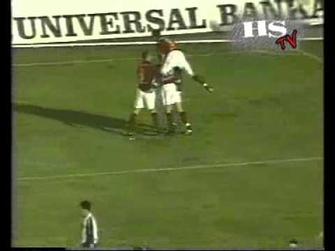 FK Sarajevo - FK Željezničar 4:1 - Škoro kroz noge Kružiku