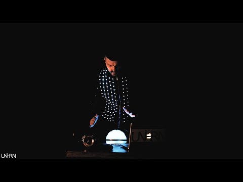 Светодиодная куртка, Соло на трубе и Deep house mix by Максим Пустовит