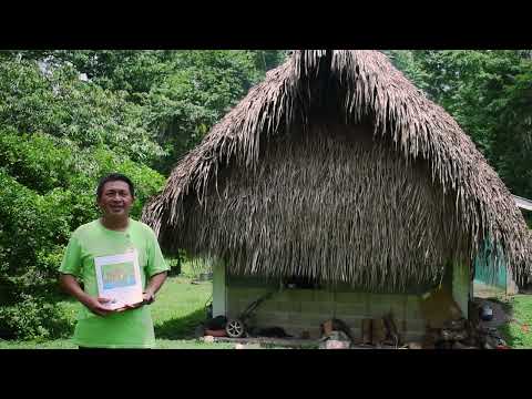 Our friends in SÁN JOSÉ, TOLEDO, BELIZE discussing their biology book written in Mopán