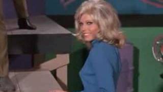 Nancy Sinatra - Your Groovy Self (Speedway &#39;68)