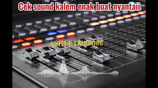 Download lagu Nyanyian rindu cek sound kalem enak buat santuy,jangan kupa suscribe ya ges ,terimaksih  mp3