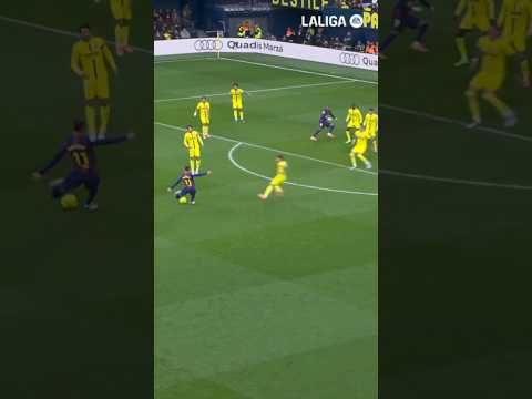 Raphinha almost with a rocket 😮‍💨 #LaLigaHighlights #shorts #fcbarcelona #shortsfeed