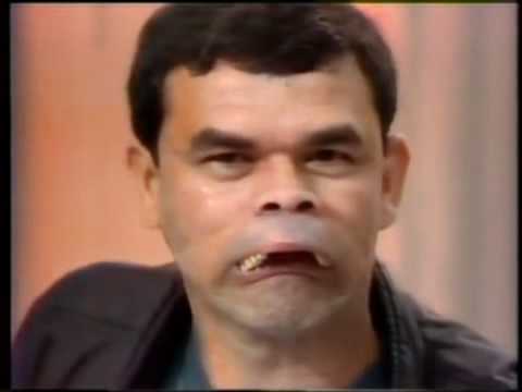 RODELA NO SHOW DE CALOUROS  SILVIO SANTOS