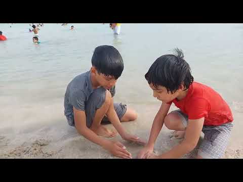 hisham khan playin in beach
