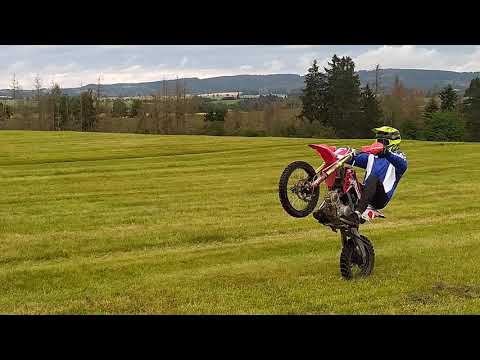 Wpb race 140 wheelie