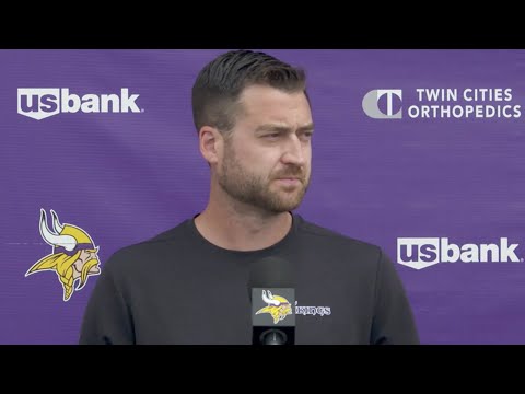 Quarterbacks Coach Andrew Janocko Breaks Down Progress From Jake Browning and Kellen Mond