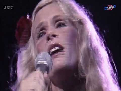 KENNY ROGERS & KIM CARNES - Don't Fall In Love With A Dreamer ( HQS)