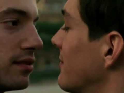 "UN ALBATROS UCIS" -  FLORIAN DEBU - (GAY THEMED)