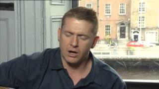 Damien Dempsey performs Chris and Stevie