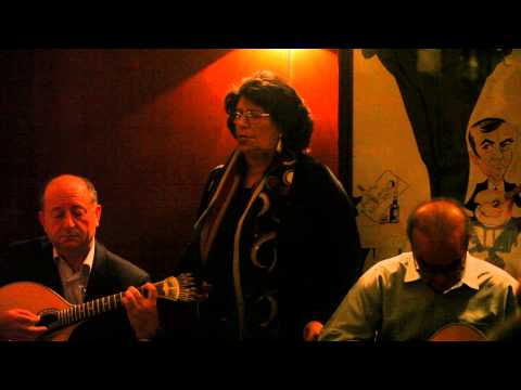 Manuela Cavaco, "Fado Menor" - "Os meus olhos são dois círios"