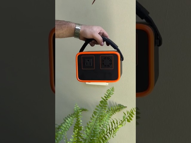 Vídeo relacionado con Oxxggkao Convertidores de alimentación portátiles con puerto USB para baterías de litio 48-11-1815, 1828, 1862, 18 V, adaptador para uso en exteriores, procesador USB para batería