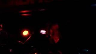 Between The Trees - White Lines Red Lights (Live@Roadhouse)