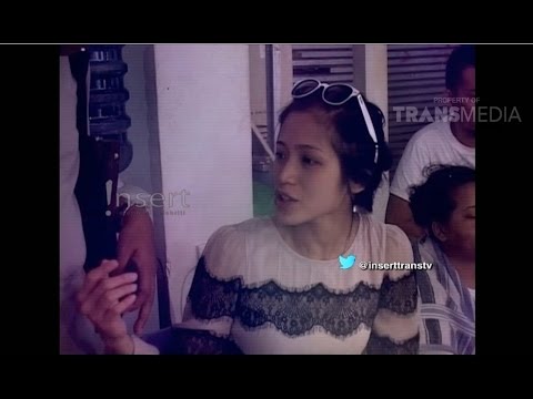 INSERT SIANG - Artis Yang Merahasiakan Wajah Sang Anak