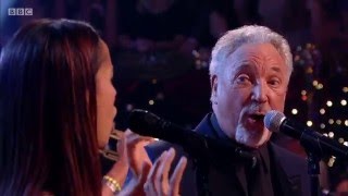 Tom Jones & Rhiannon Giddens - St. James Infirmary Blues [HD] Jools' Annual Hootenanny 2015/16