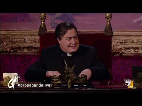 Il conclave secondo monsignor Pizzarro (Guzzanti) intervistato da Andrea Purgatori