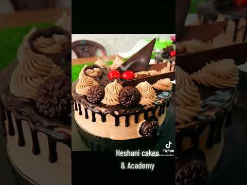 0779201490/ 0701365045 Heshani cakes & Academy            gσ∂αкαωєℓα #cake #birthdaycake