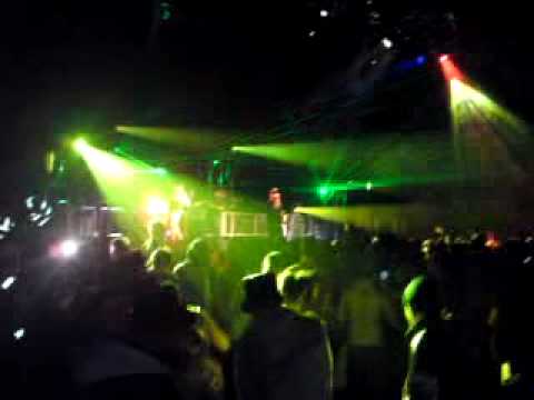 DJ Phantasy and Harry Shotta.... Easily one of the Best Sets of The Night!!! Check it!!