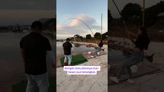 Download lagu Brave girl proves herself #fishing #fishing mp3